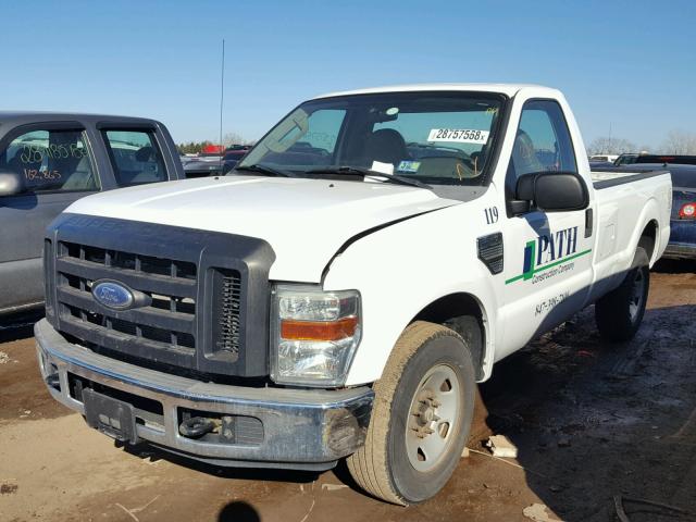 1FTNF20518EE25009 - 2008 FORD F250 SUPER WHITE photo 2