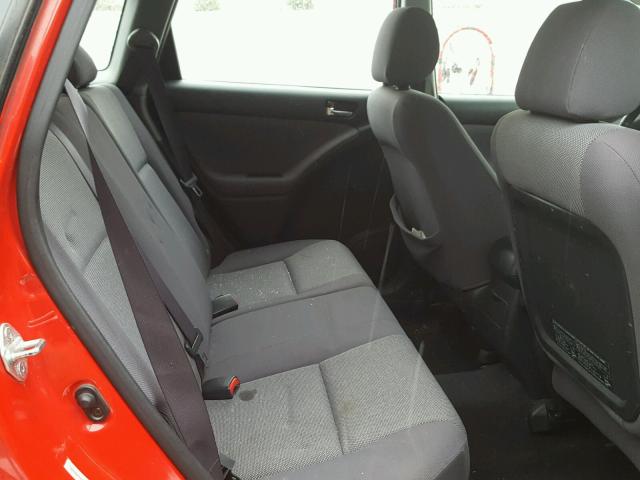 2T1KR32E23C041104 - 2003 TOYOTA MATRIX RED photo 6