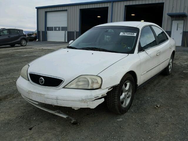 1MEFM50U82G641761 - 2002 MERCURY SABLE GS WHITE photo 2