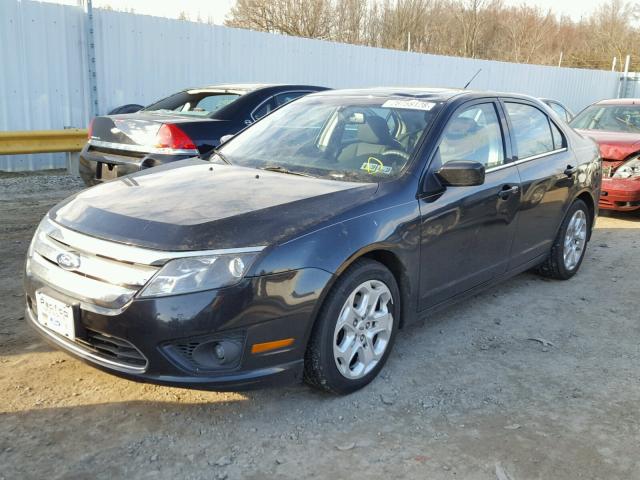 3FAHP0HA0BR327700 - 2011 FORD FUSION SE BLACK photo 2