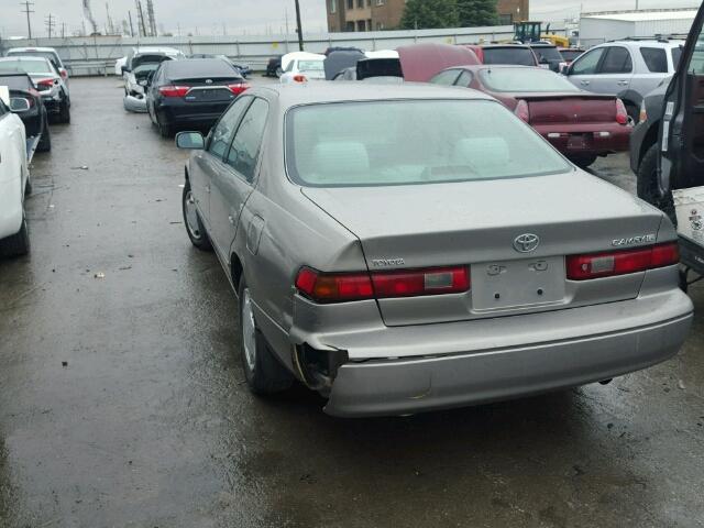 4T1BG22K7XU506129 - 1999 TOYOTA CAMRY CE GRAY photo 3