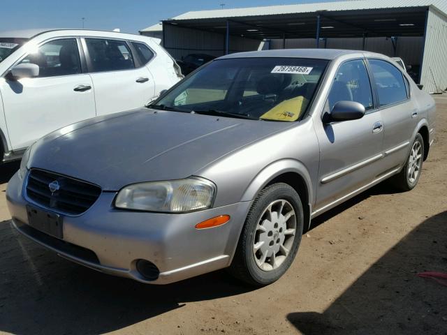 JN1CA31D3YT747893 - 2000 NISSAN MAXIMA GLE GRAY photo 2