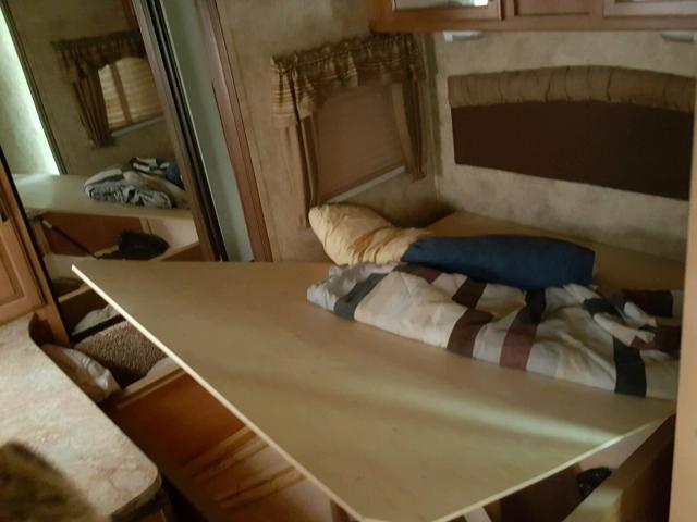 4YDT26027CB453338 - 2012 KEYSTONE OUTBACK WHITE photo 6