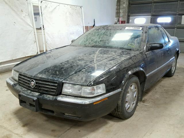 1G6ET1294TU613138 - 1996 CADILLAC ELDORADO T BLACK photo 2