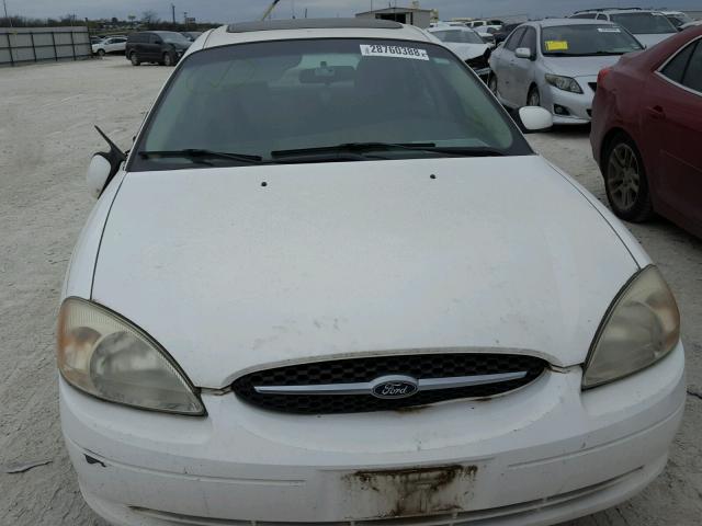 1FAFP55U41G171847 - 2001 FORD TAURUS SES WHITE photo 9