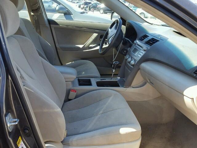 4T1BE46KX9U845028 - 2009 TOYOTA CAMRY BASE GRAY photo 5