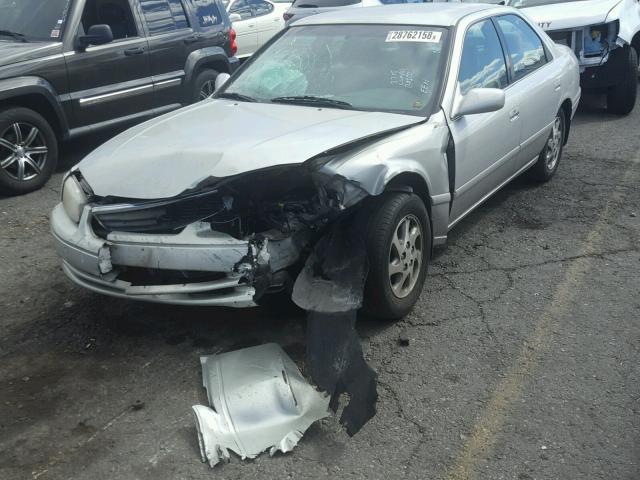 4T1BG22K11U041645 - 2001 TOYOTA CAMRY CE SILVER photo 2