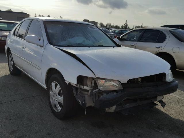 1N4DL01D3WC264921 - 1998 NISSAN ALTIMA XE WHITE photo 1