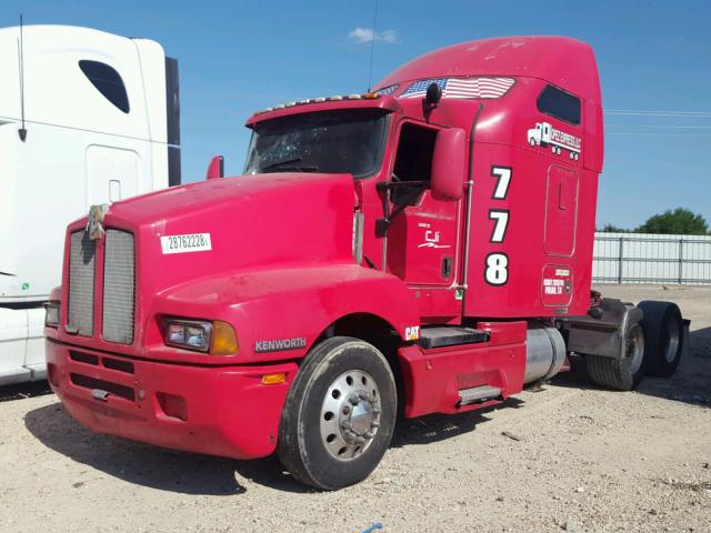 1XKADB8X77J092951 - 2007 KENWORTH CONSTRUCTI RED photo 2