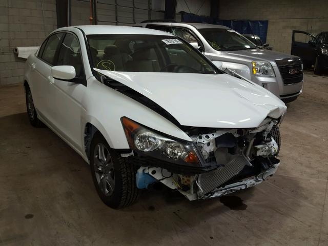 1HGCP2F60BA154755 - 2011 HONDA ACCORD SE WHITE photo 1