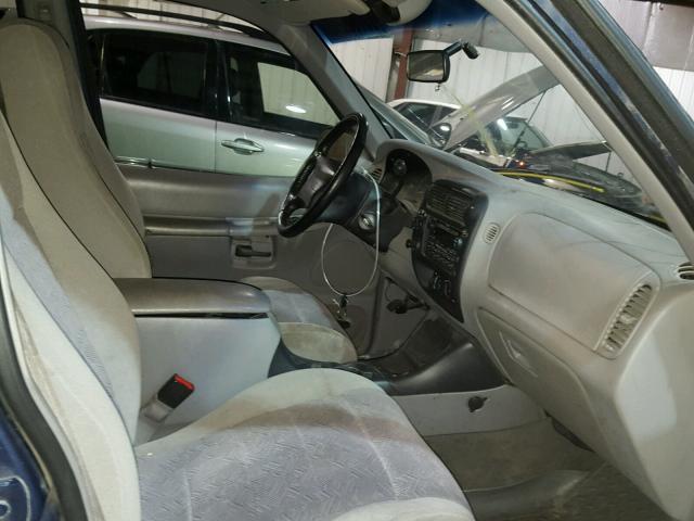 1FMZU73E4YZB01749 - 2000 FORD EXPLORER X BLUE photo 5
