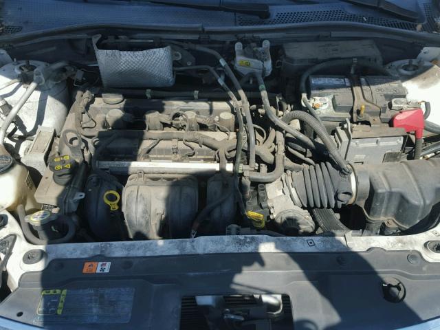 1FAHP35N98W248184 - 2008 FORD FOCUS SE WHITE photo 7