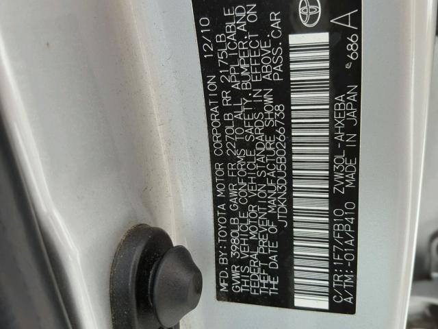 JTDKN3DU5B0266738 - 2011 TOYOTA PRIUS SILVER photo 10