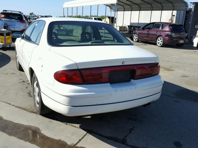 2G4WB52K431268490 - 2003 BUICK REGAL LS WHITE photo 3