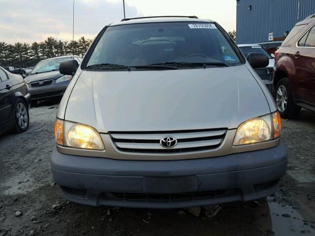 4T3ZF19C22U485071 - 2002 TOYOTA SIENNA CE TAN photo 9