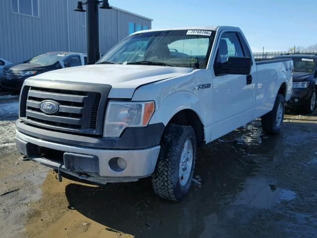 1FTNF1EV2AKE09668 - 2010 FORD F150 Білий фото 2