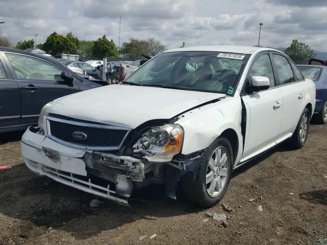 1FAFP23136G162099 - 2006 FORD FIVE HUNDR WHITE photo 2