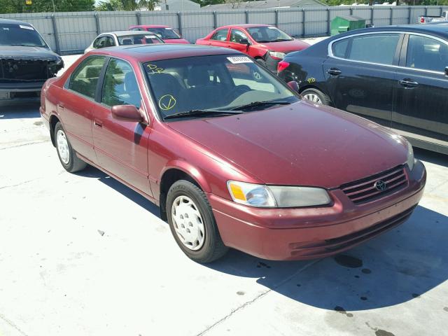 4T1BG22K7XU598696 - 1999 TOYOTA CAMRY CE MAROON photo 1