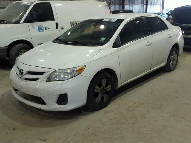 JTDBU4EE1B9148620 - 2011 TOYOTA COROLLA BA WHITE photo 2