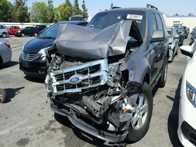 1FMCU0D76AKC73728 - 2010 FORD ESCAPE XLT GRAY photo 2