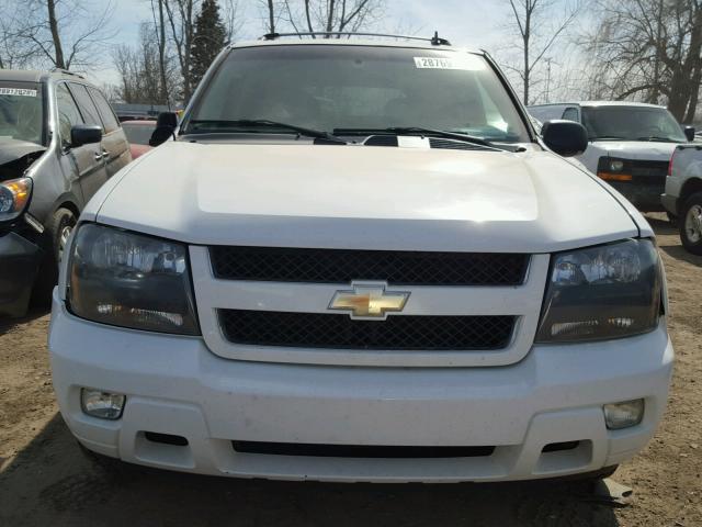 1GNDT13S562153229 - 2006 CHEVROLET TRAILBLAZE WHITE photo 9