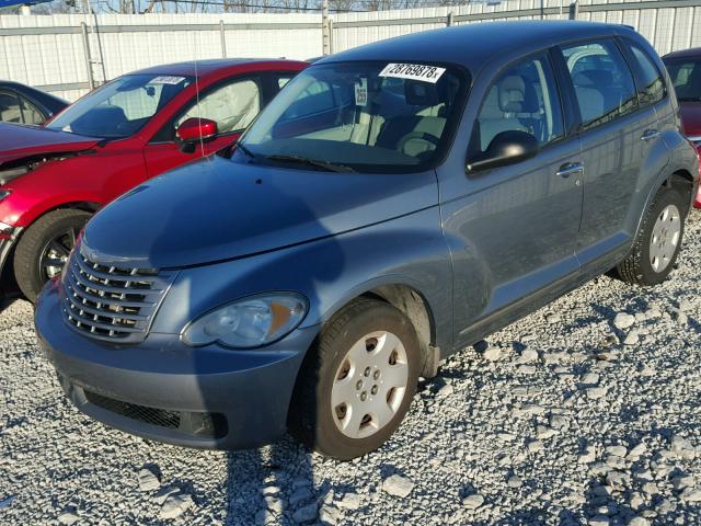 3A8FY48B78T162697 - 2008 CHRYSLER PT CRUISER SILVER photo 2