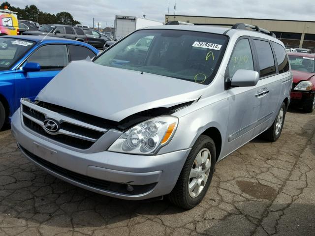 KNDMC233286047646 - 2008 HYUNDAI ENTOURAGE SILVER photo 2