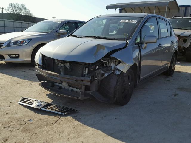 3N1BC13E29L481482 - 2009 NISSAN VERSA S SILVER photo 2