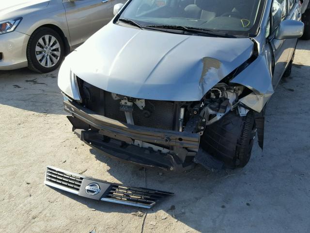 3N1BC13E29L481482 - 2009 NISSAN VERSA S SILVER photo 9