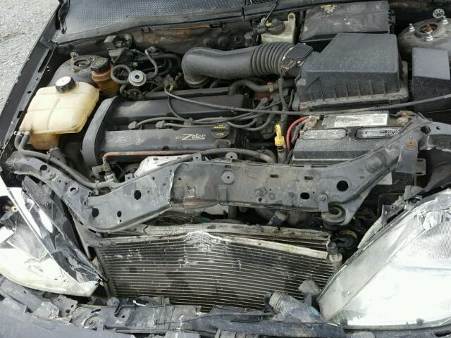 1FAFP34391W295776 - 2001 FORD FOCUS SE BLACK photo 7