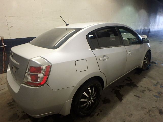 3N1AB61E09L641907 - 2009 NISSAN SENTRA 2.0 GRAY photo 4