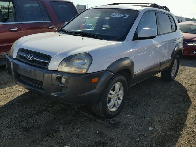 KM8JN12D36U361554 - 2006 HYUNDAI TUCSON GLS WHITE photo 2