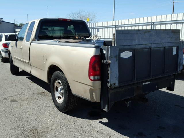 1FTRX17WXYNA33637 - 2000 FORD F150 GOLD photo 3