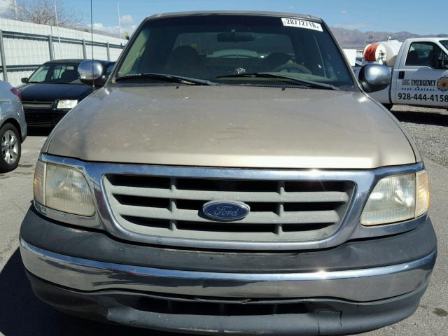 1FTRX17WXYNA33637 - 2000 FORD F150 GOLD photo 9