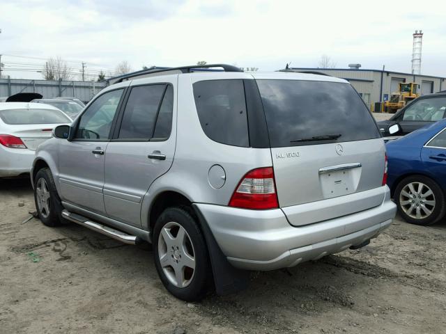 4JGAB75E73A431120 - 2003 MERCEDES-BENZ ML 500 SILVER photo 3