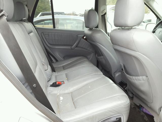 4JGAB75E73A431120 - 2003 MERCEDES-BENZ ML 500 SILVER photo 6