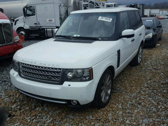 SALMF1E43BA334692 - 2011 LAND ROVER RANGE ROVE WHITE photo 2