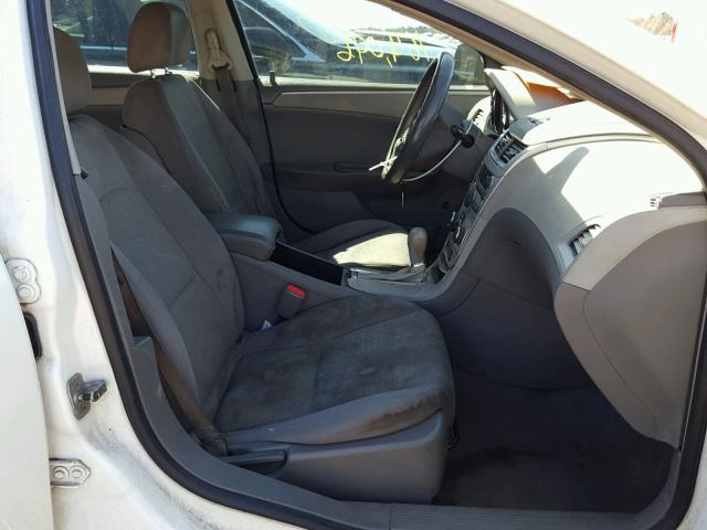 1G1ZH57B58F220000 - 2008 CHEVROLET MALIBU 1LT თეთრი ფოტო 5