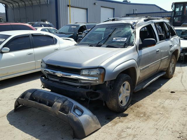 1GNDT13S132370708 - 2003 CHEVROLET TRAILBLAZE TAN photo 2