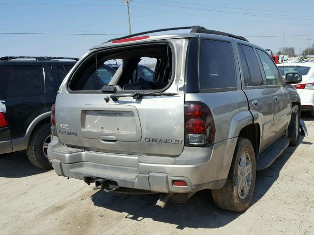 1GNDT13S132370708 - 2003 CHEVROLET TRAILBLAZE TAN photo 4