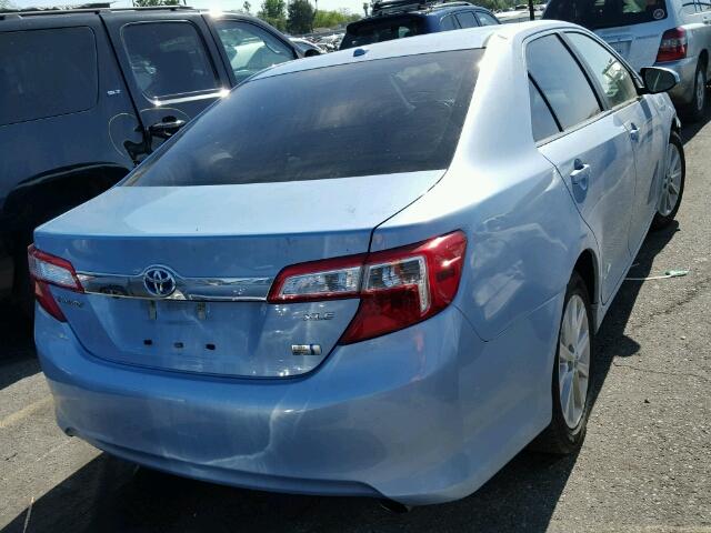 4T1BD1FKXCU035973 - 2012 TOYOTA CAMRY HYBR BLUE photo 4