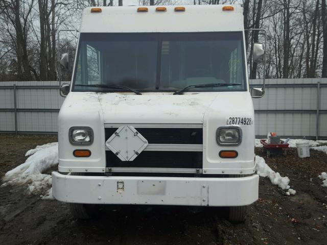 4UZA4FF40WC912166 - 1998 FREIGHTLINER CHASSIS M WHITE photo 9