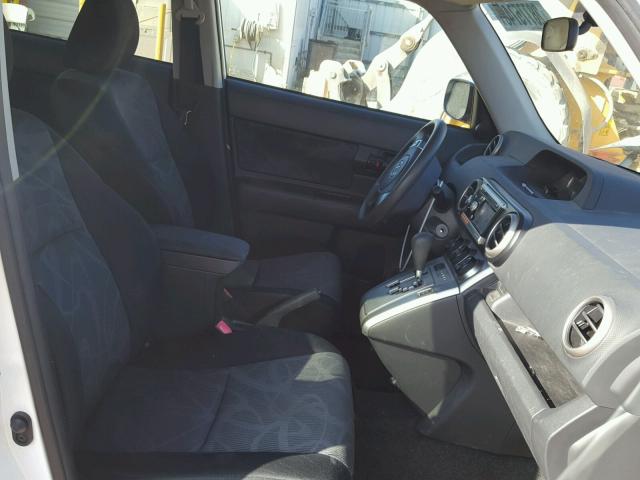 JTLZE4FE9B1128662 - 2011 TOYOTA SCION XB თეთრი ფოტო 5