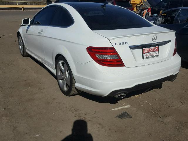 WDDGJ5HB5FG413469 - 2015 MERCEDES-BENZ C 350 WHITE photo 3