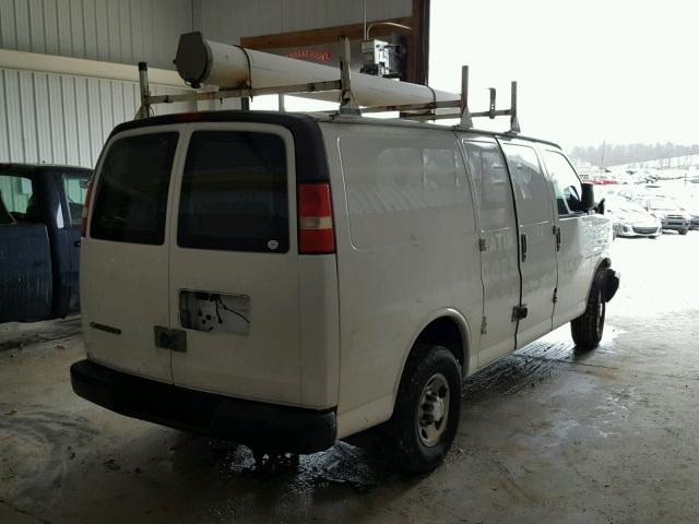 1GCHG35KX91134788 - 2009 CHEVROLET EXPRESS G3 WHITE photo 4