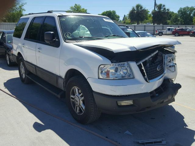 1FMRU15W44LA15308 - 2004 FORD EXPEDITION WHITE photo 1