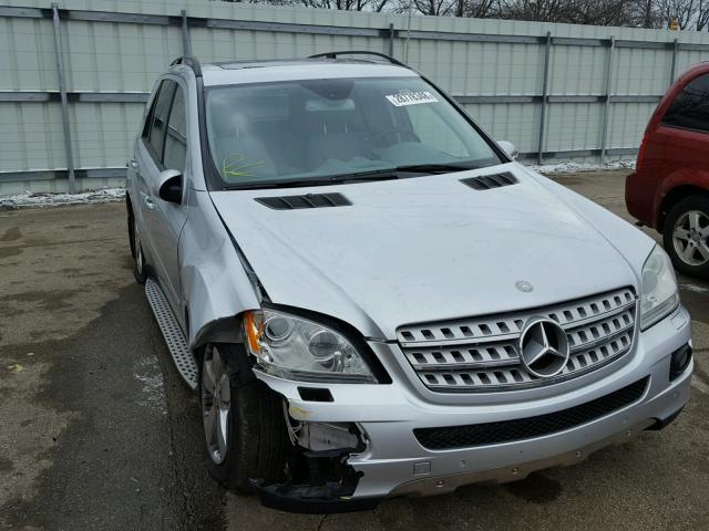 4JGBB75E96A132026 - 2006 MERCEDES-BENZ ML 500 SILVER photo 1