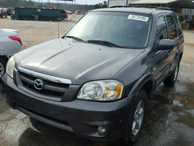 4F2CZ96175KM25136 - 2005 MAZDA TRIBUTE S GRAY photo 2