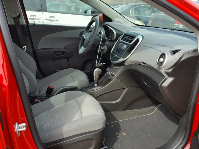 1G1JB5SHXH4177960 - 2017 CHEVROLET SONIC LS 红色 照片 5