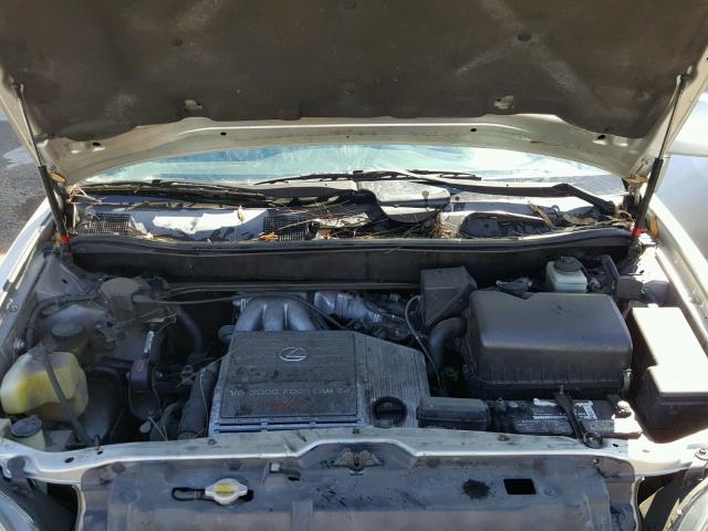 JT6GF10U2Y0069748 - 2000 LEXUS RX 300 SILVER photo 7